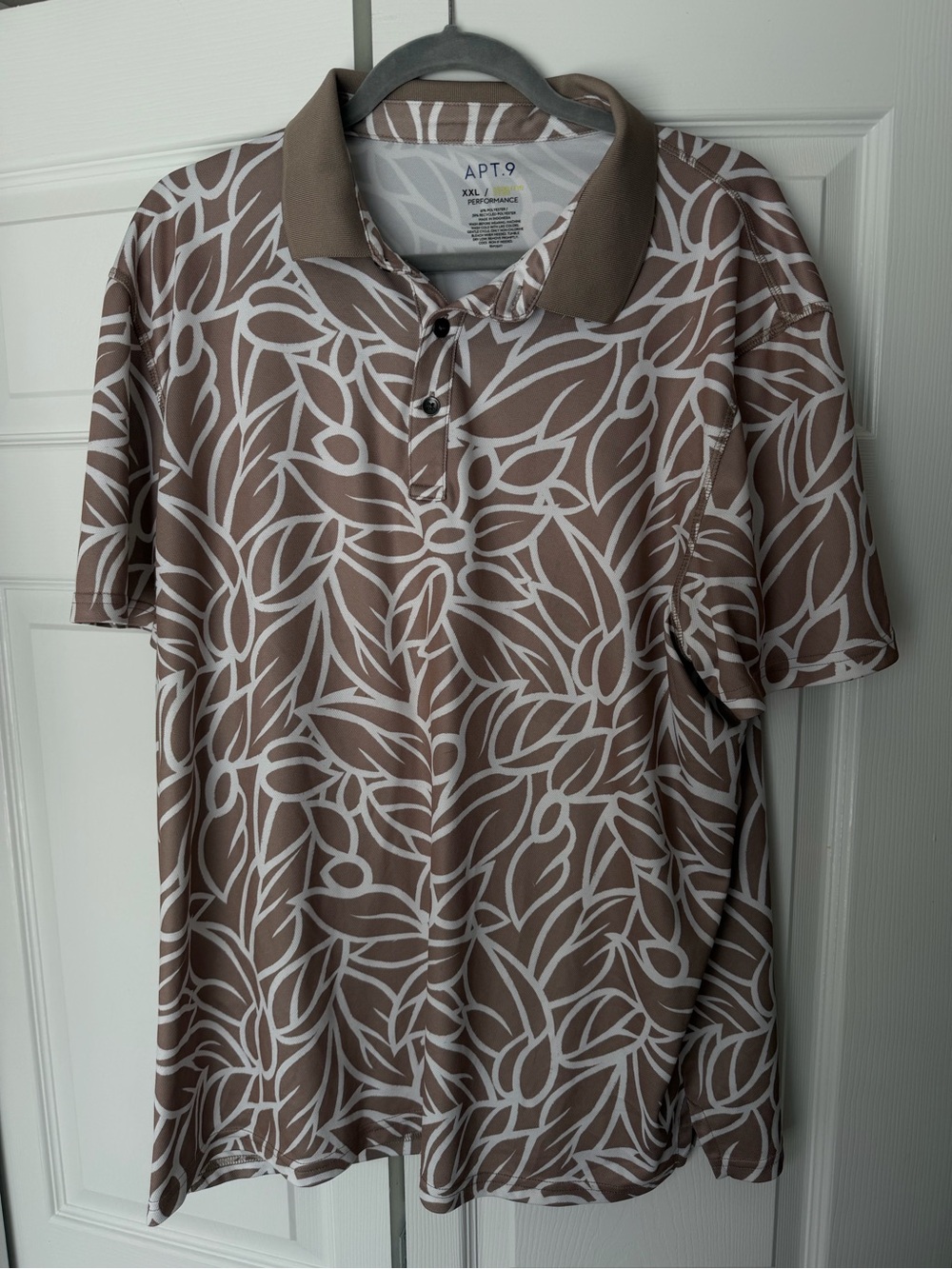 Apt. 9 Men’s Taupe Polo with White Leaf-Print